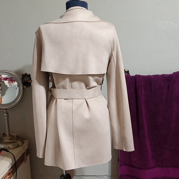 Belted Trench Coat - Picture 3 of 4